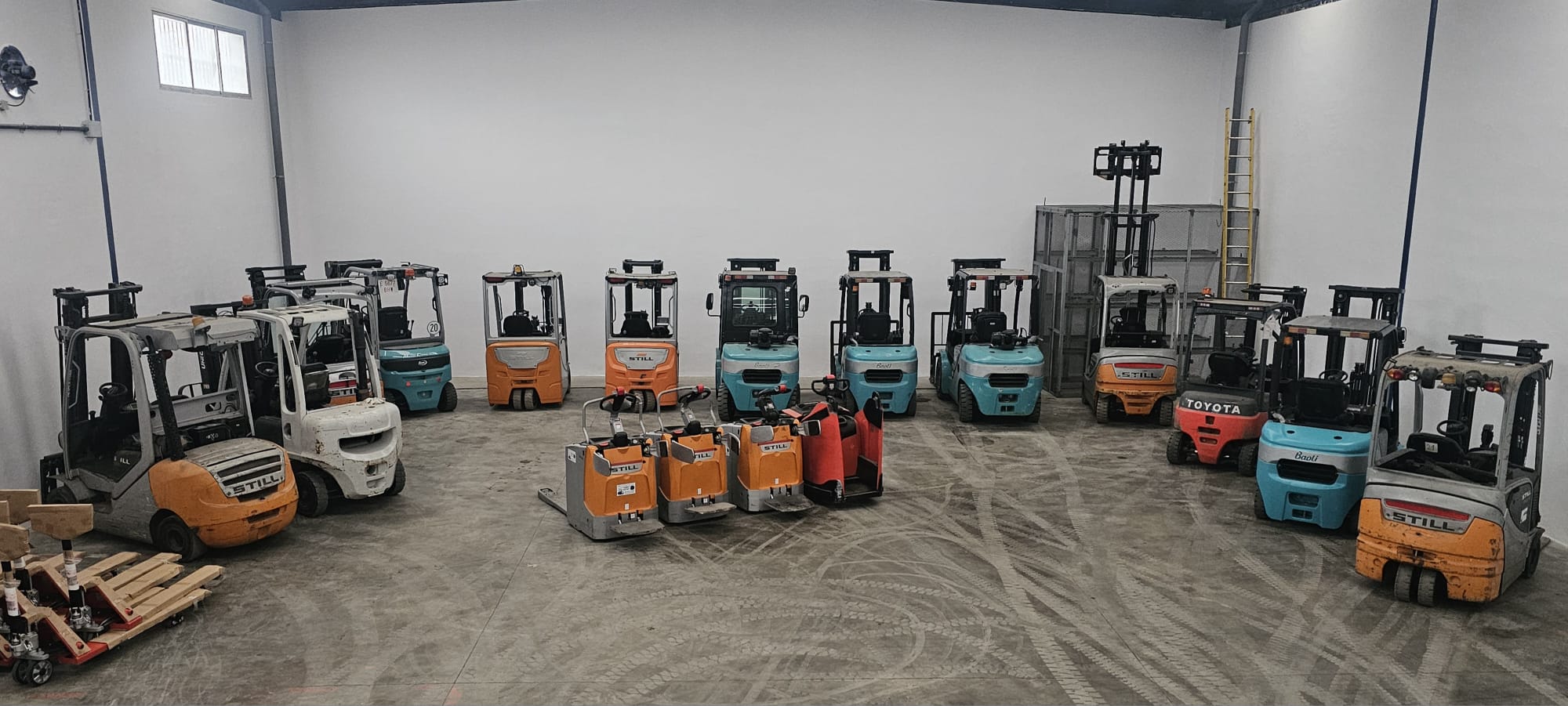Maquinaria mundo carretilla para alquiler y venta